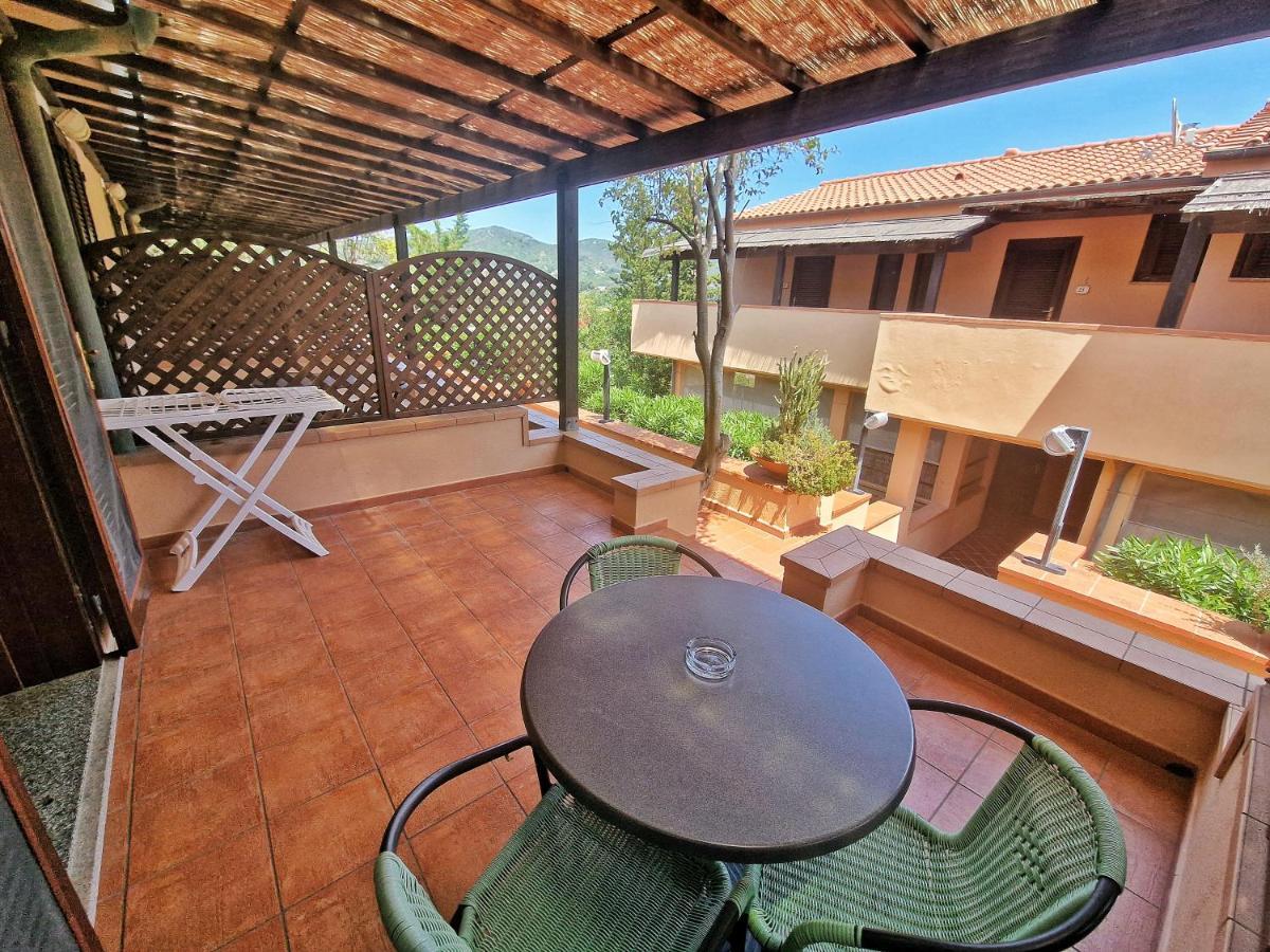 Aparthotel Al Barcoco à Marina di Campo Extérieur photo