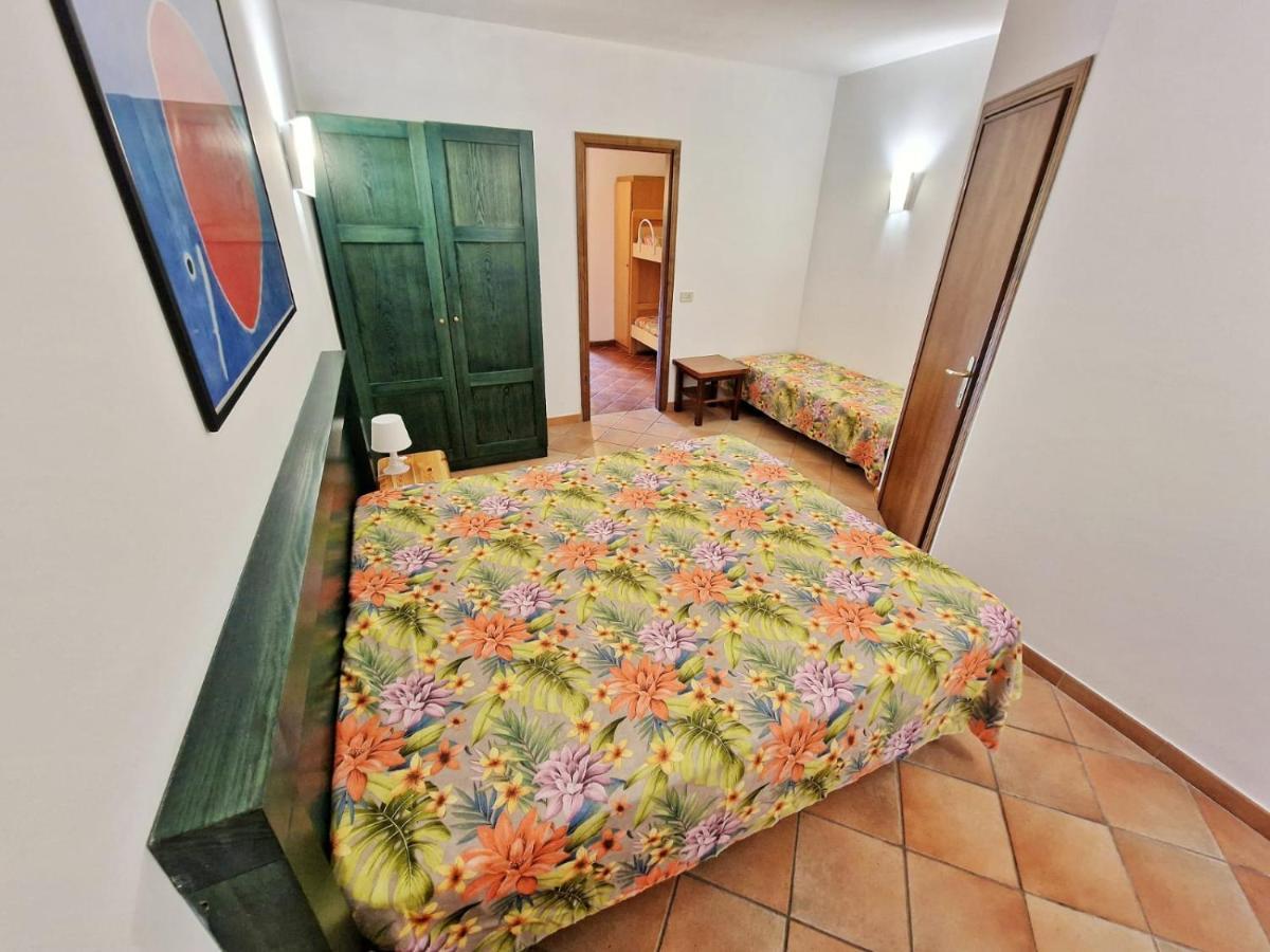 Aparthotel Al Barcoco à Marina di Campo Extérieur photo